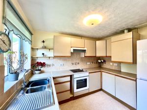 Kitchen- click for photo gallery